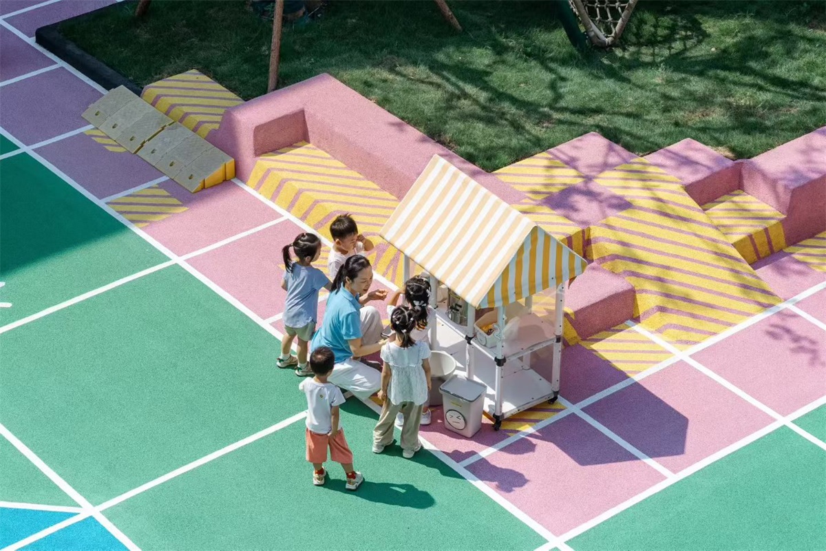 Color-Blocked EPDM Playground